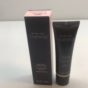 Mary Kay Timewise Matte 3D Foundation Ivory N 140